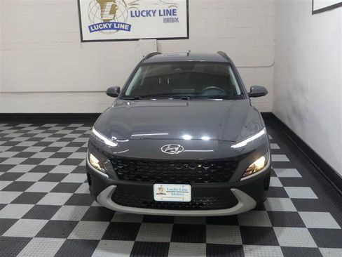 Used 2023 Hyundai Kona SEL FWD image 3