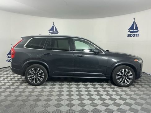 Used 2021 Volvo XC90 T5 Momentum w/ Climate Package AWD/4WD image 6
