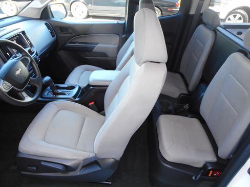 Used 2016 Chevrolet Colorado W/T w/ WT Convenience Package AWD/4WD image 14