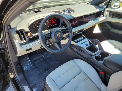 New 2026 Porsche Cayenne Coupe AWD/4WD image 4