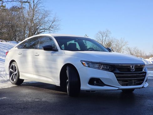 Used 2022 Honda Accord Sport image 8