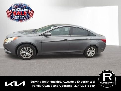Used 2011 Hyundai Sonata GLS FWD image 1