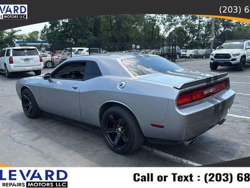 Used 2011 Dodge Challenger R/T w/ Electronics Convenience Group image 5