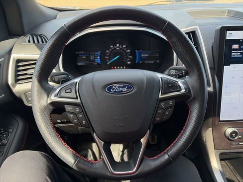 Used 2021 Ford Edge ST-Line w/ Class II Trailer Tow Package AWD/4WD image 16