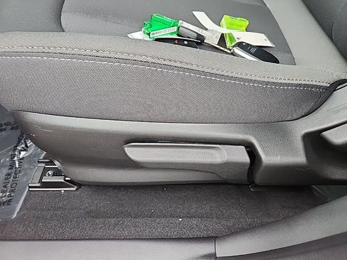 Used 2025 Subaru Impreza 2.0i image 10