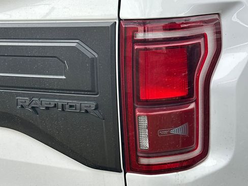 Used 2017 Ford F150 Raptor w/ Equipment Group 802A Luxury image 8