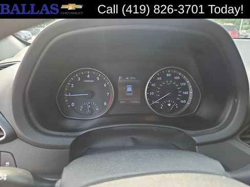 Used 2019 Hyundai Elantra GT FWD image 13