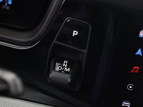 Certified 2024 Porsche Cayenne image 37