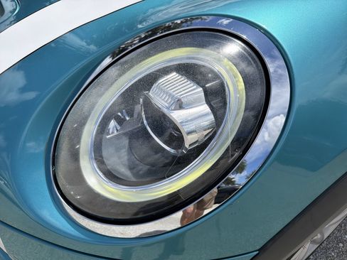 Used 2020 MINI Cooper S w/ Signature Upholstery Package FWD image 9