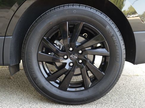 Used 2024 Chevrolet Equinox LS w/ LS Convenience Package FWD image 32
