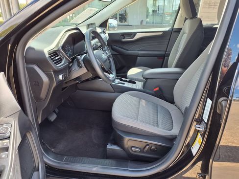 Used 2022 Ford Escape SE w/ SE Sport Appearance Package FWD image 21