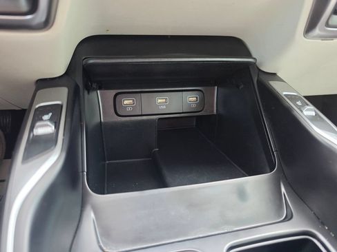Used 2021 Kia Sorento S FWD image 22
