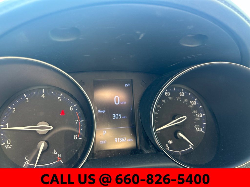 Used 2019 Toyota C-HR LE FWD image 12
