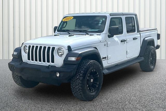 Used 2021 Jeep Gladiator Sport w/ Trailer Tow Package AWD/4WD image 2