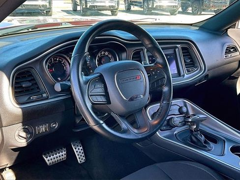 Used 2021 Dodge Challenger R/T image 17