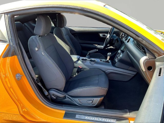 Used 2022 Ford Mustang GT w/ Equipment Group 301A RWD image 28