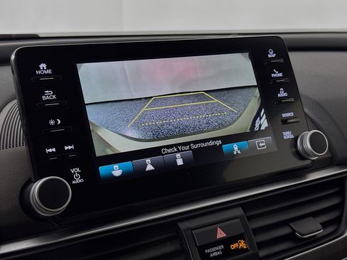 Certified 2019 Honda Accord Touring image 14