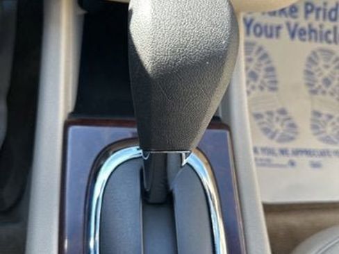 Used 2011 Chevrolet Impala LT w/ Luxury Edition Package image 19