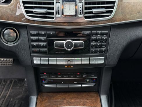 Used 2015 Mercedes-Benz E 350 4MATIC Wagon image 25