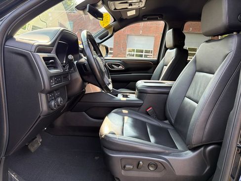 Used 2024 Chevrolet Suburban LT AWD/4WD image 14