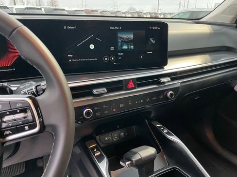 New 2025 Kia Sorento S AWD/4WD image 15