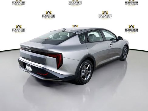 New 2026 Kia K4 LXS FWD image 7