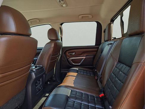 Used 2018 Nissan Titan Platinum Reserve w/ Platinum Utility Package AWD/4WD image 10