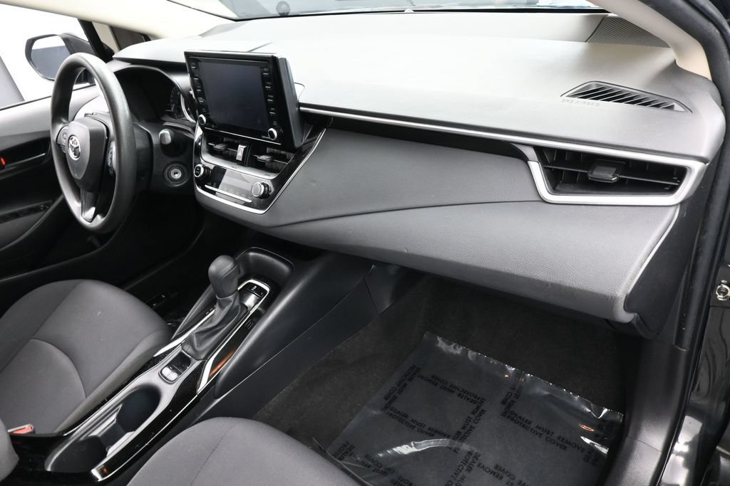 Used 2022 Toyota Corolla LE FWD image 40