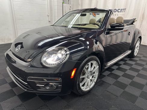 Used 2019 Volkswagen Beetle 2.0T Final Edition SEL image 13