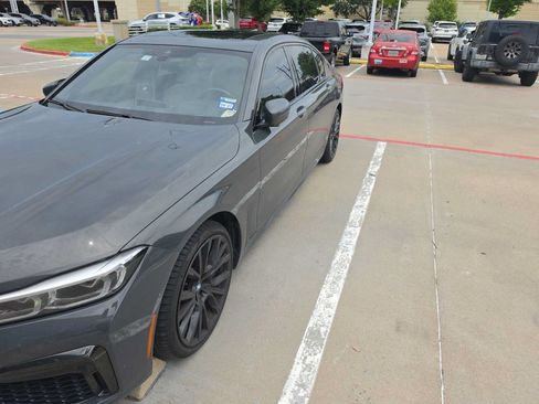 Used 2022 BMW 740i xDrive w/ M Sport Package AWD/4WD image 1