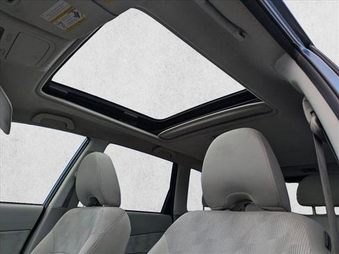 Used 2010 Subaru Forester 2.5X Premium image 14