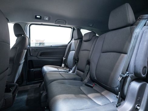 Used 2019 Honda Odyssey EX image 32