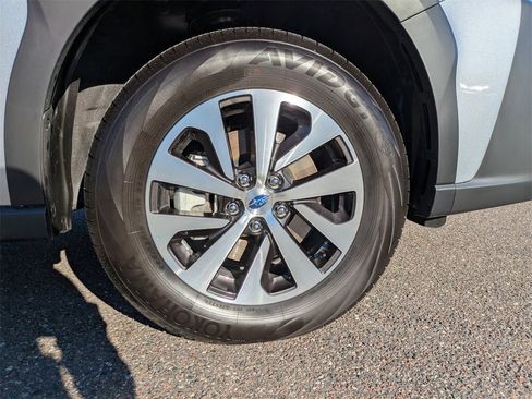 Certified 2025 Subaru Outback Premium w/ Popular Package #1A image 10