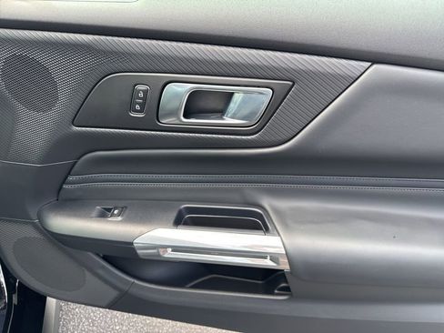 Used 2025 Ford Mustang GT Premium image 14