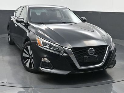 Used 2021 Nissan Altima 2.5 SV