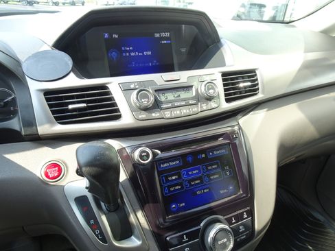 Used 2015 Honda Odyssey EX-L image 13