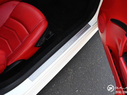 Used 2016 Maserati GranTurismo Sport image 20