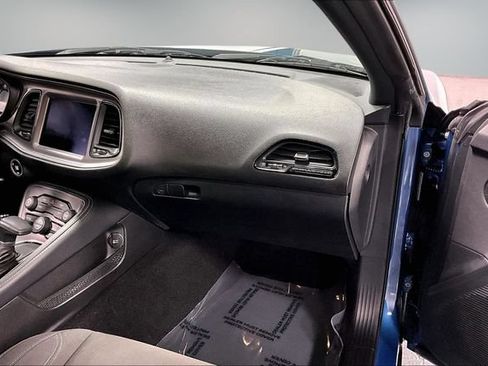 Used 2023 Dodge Challenger SXT RWD image 24