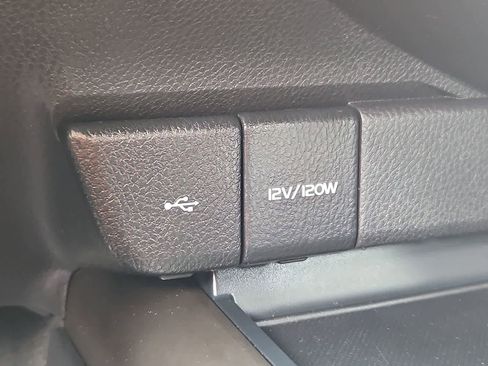 Used 2022 Toyota Camry LE FWD image 30