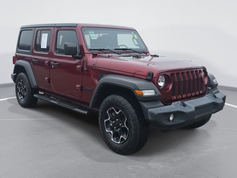 Used 2021 Jeep Wrangler Unlimited Sport image 3