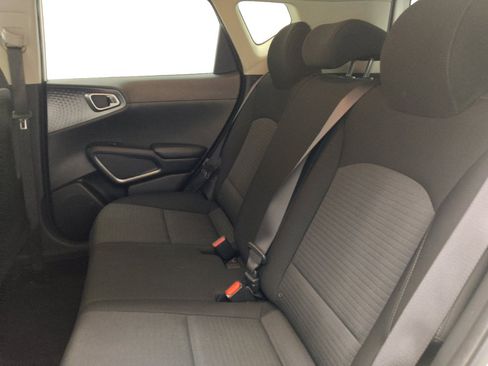 Used 2020 Kia Soul S FWD image 18