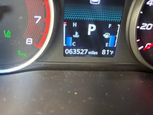 Used 2024 Mitsubishi Eclipse Cross AWD image 13