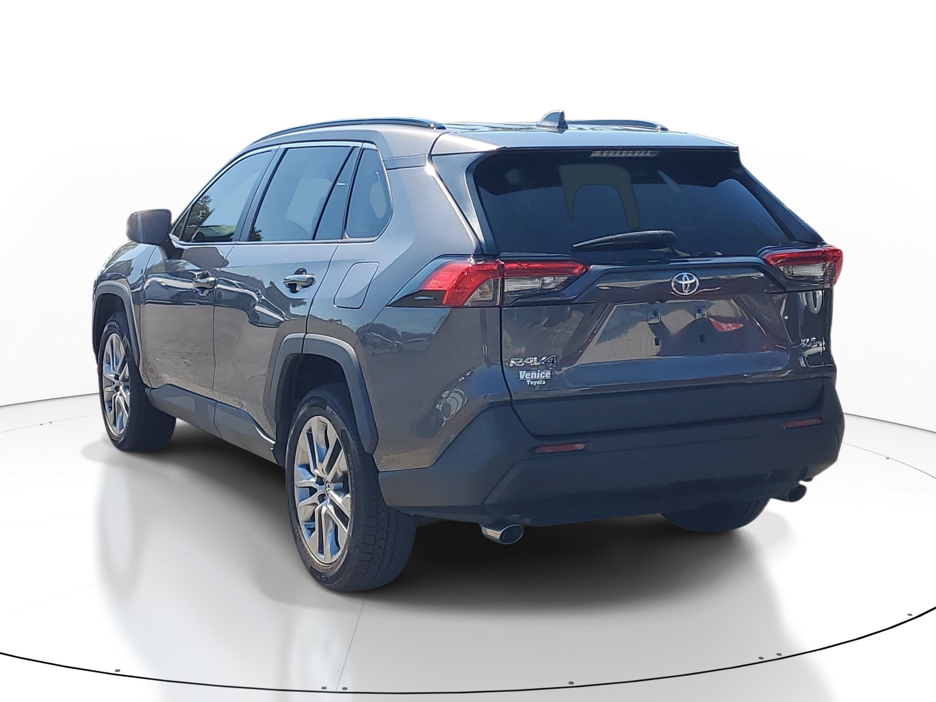 Certified 2023 Toyota RAV4 XLE Premium FWD image 4