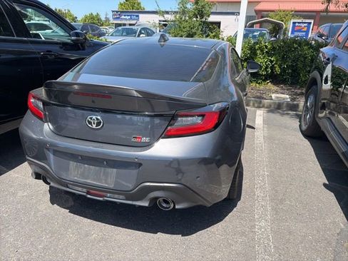 Used 2023 Toyota GR86 Premium w/ ALL Weather Mat Package (TMS) RWD image 7