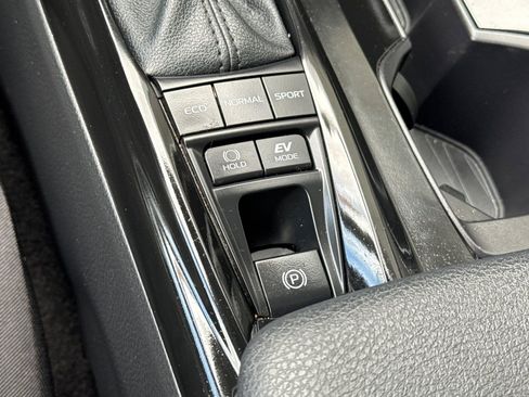 Certified 2025 Toyota Camry LE FWD image 32