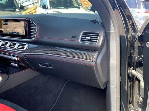 Used 2025 Mercedes-Benz GLE 53 AMG 4MATIC image 18