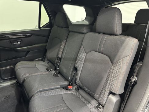 Certified 2025 Honda Pilot Sport image 28