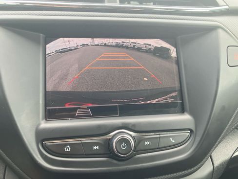Used 2022 Chevrolet TrailBlazer LS FWD image 20