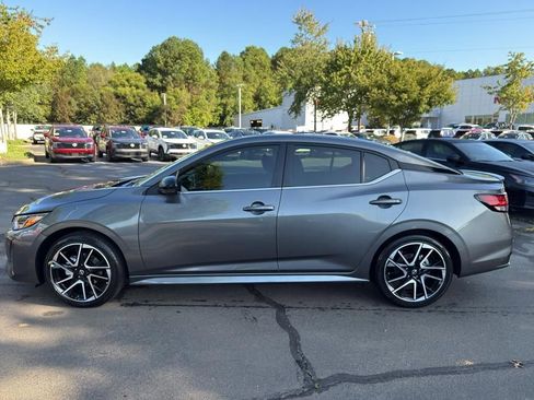 New 2025 Nissan Sentra SR image 4