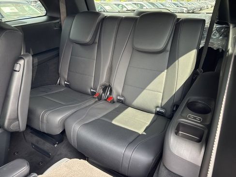 New 2025 Mercedes-Benz GLS 450 4MATIC image 12